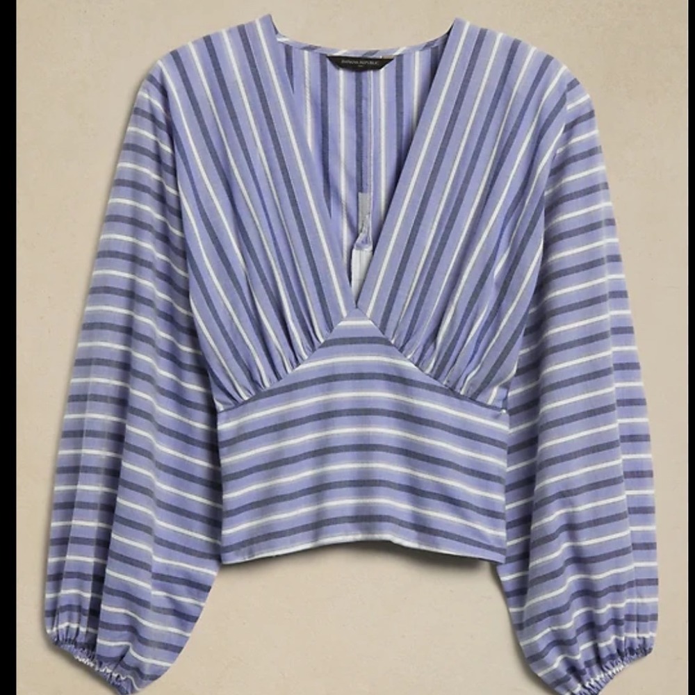 Banana Republic Blue Striped Cropped‎ Shirred Blouse V-Neck S - Picture 3 of 8